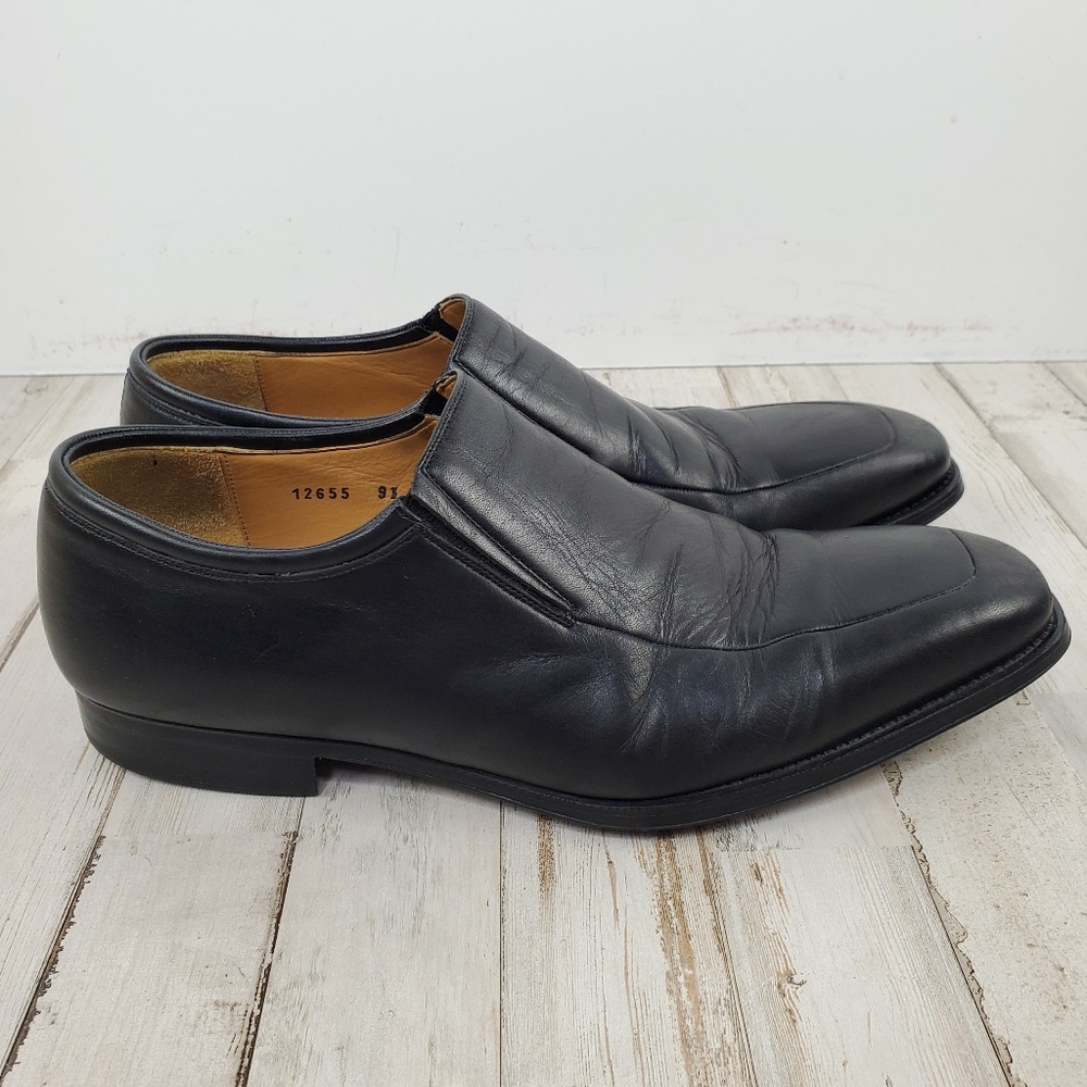 MAGNANNI MENS FABRICIO BLACK LOAFERS SIZE 9.5D EUC